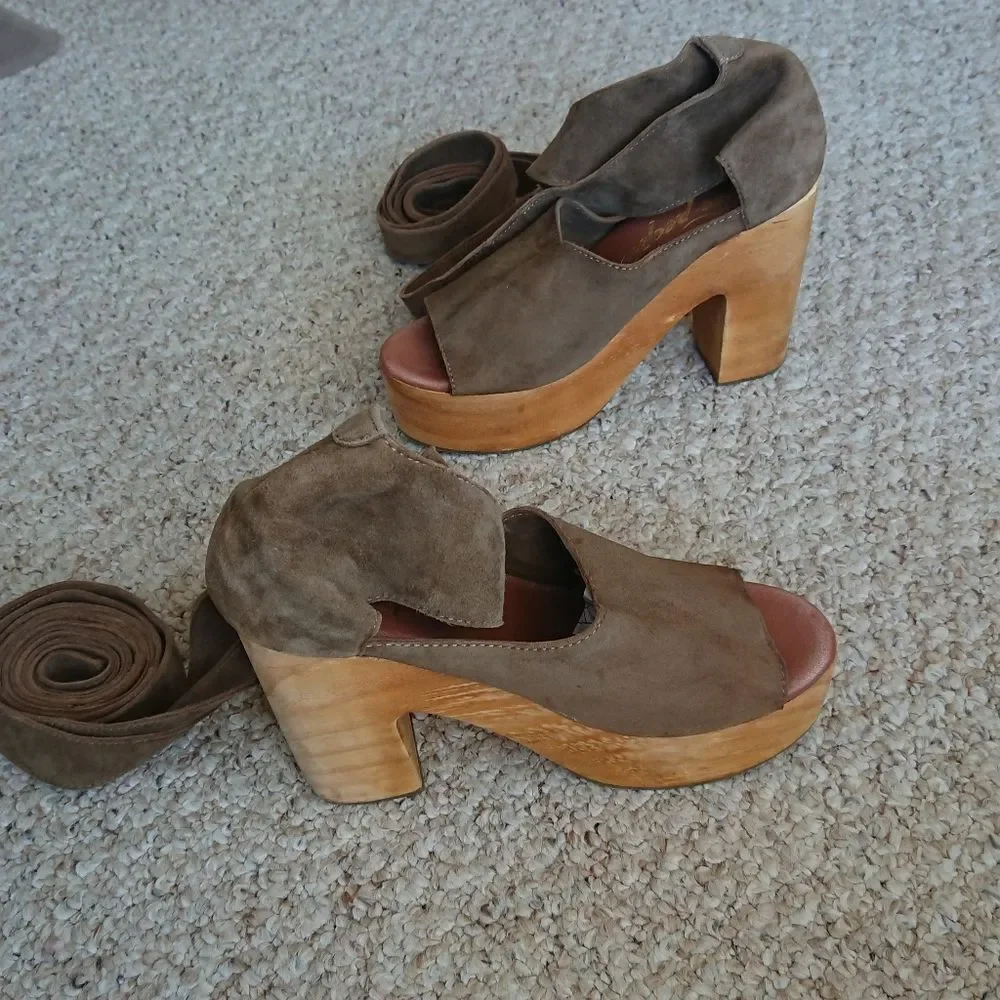 Free People Touch the Sky Clog in Taupe size 36.5